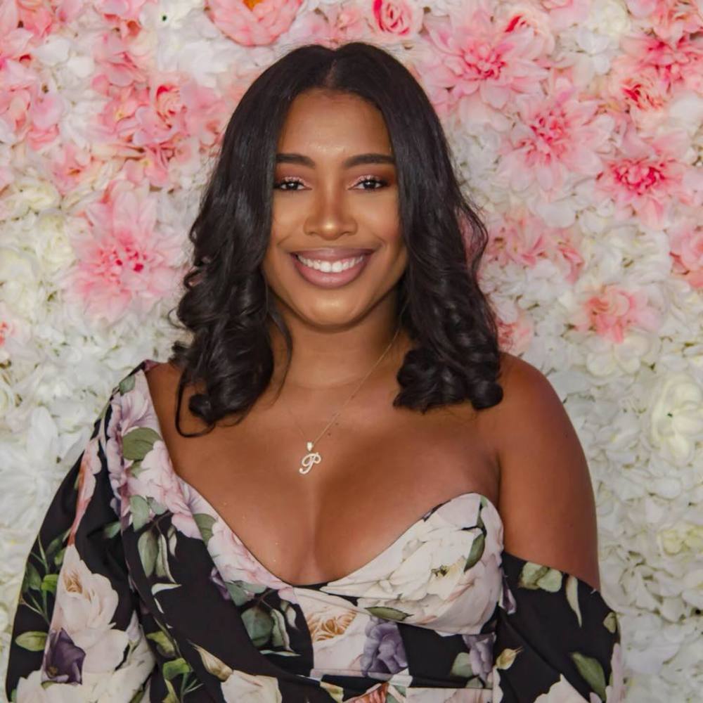 Meet your Posher, Perri